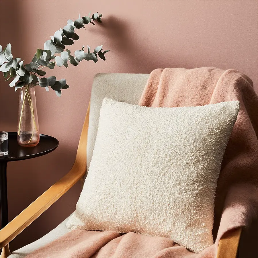cojin-boucle-tendencias-interiorismo-2024-001
