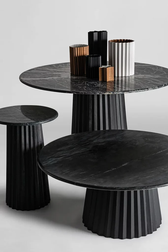 mesa-artesanal-ceramica-plisse-wood-vical-home-tendencia-interiorismo-2024-001